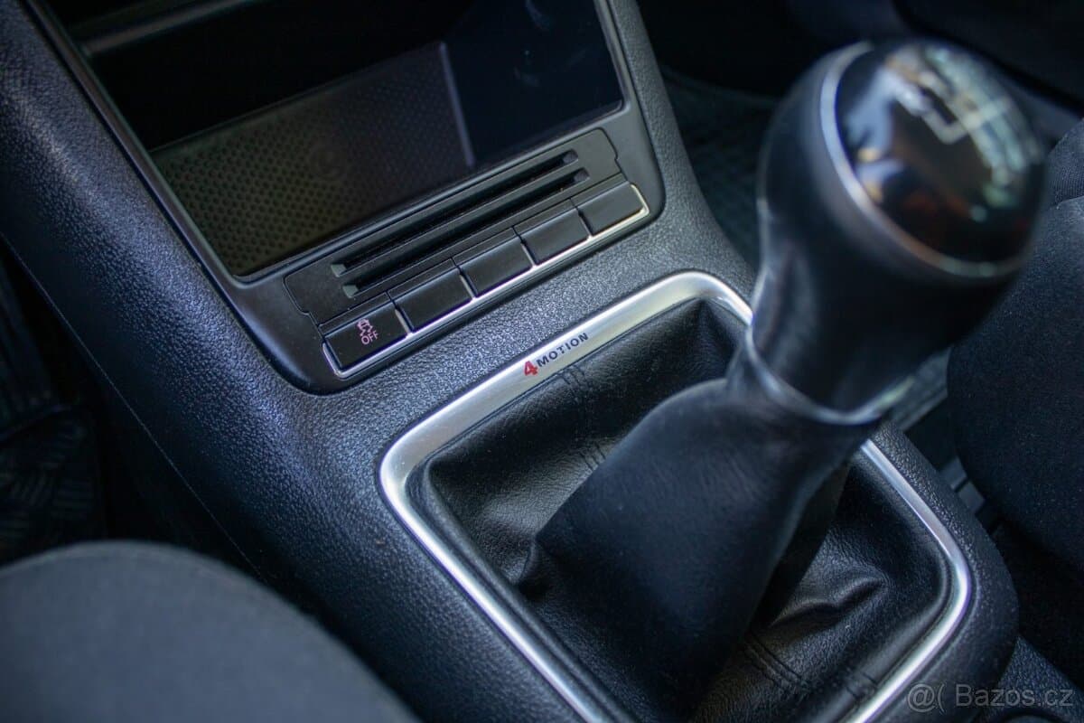 2012 Volkswagen TIGUAN - 15