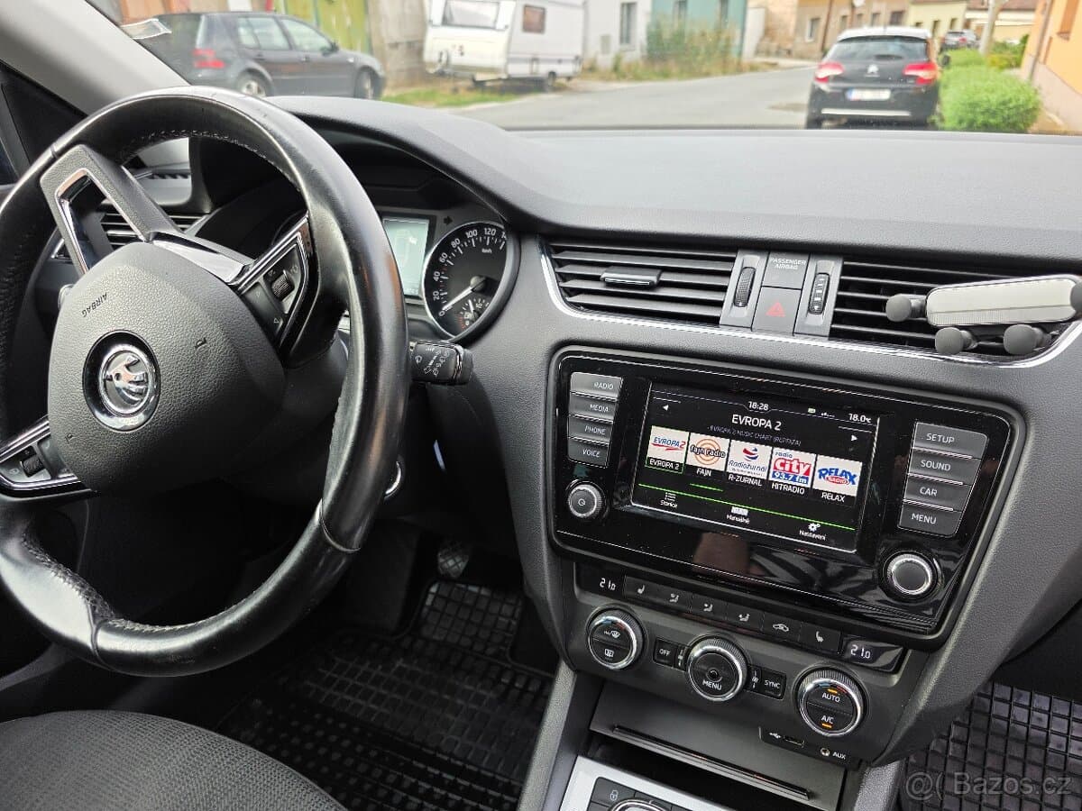 Škoda OCTAVIA - 15