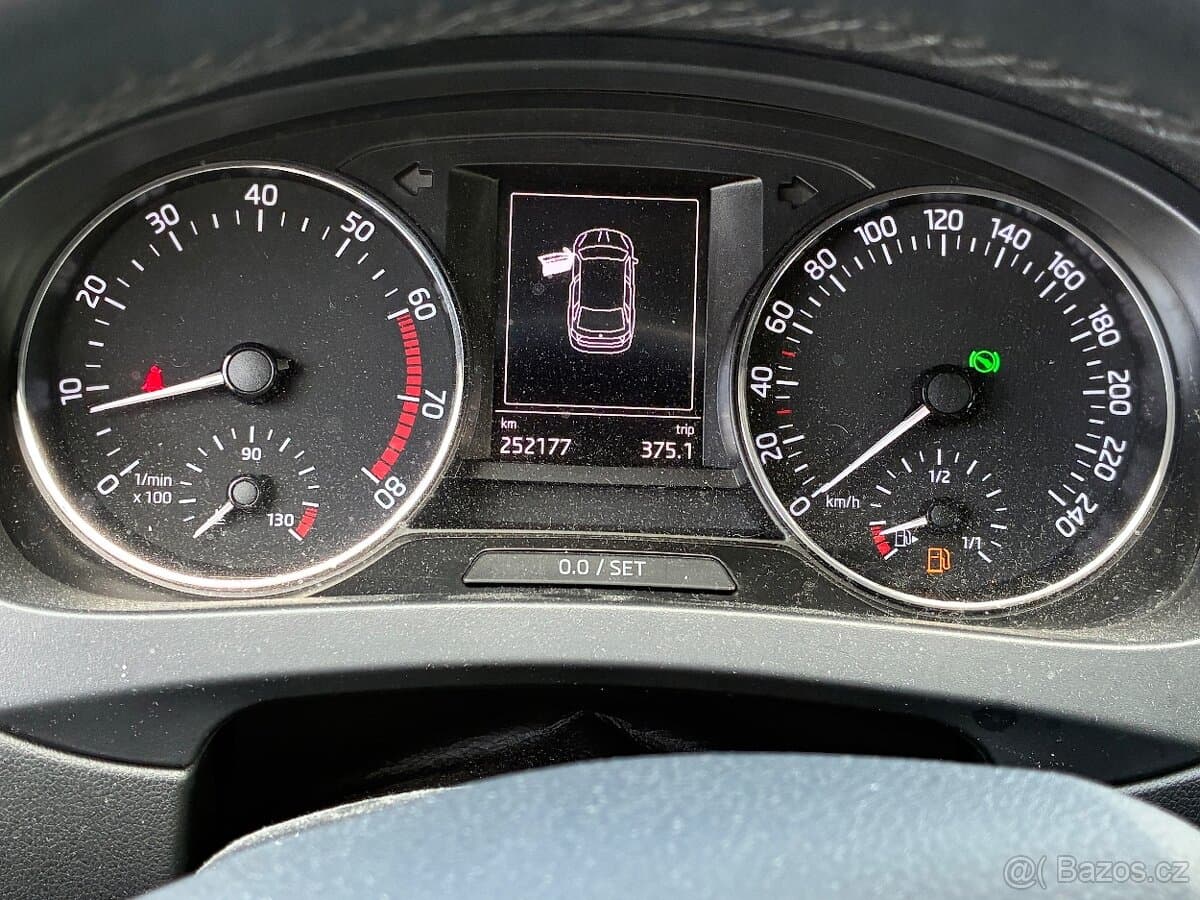 2017 Škoda RAPID - 15
