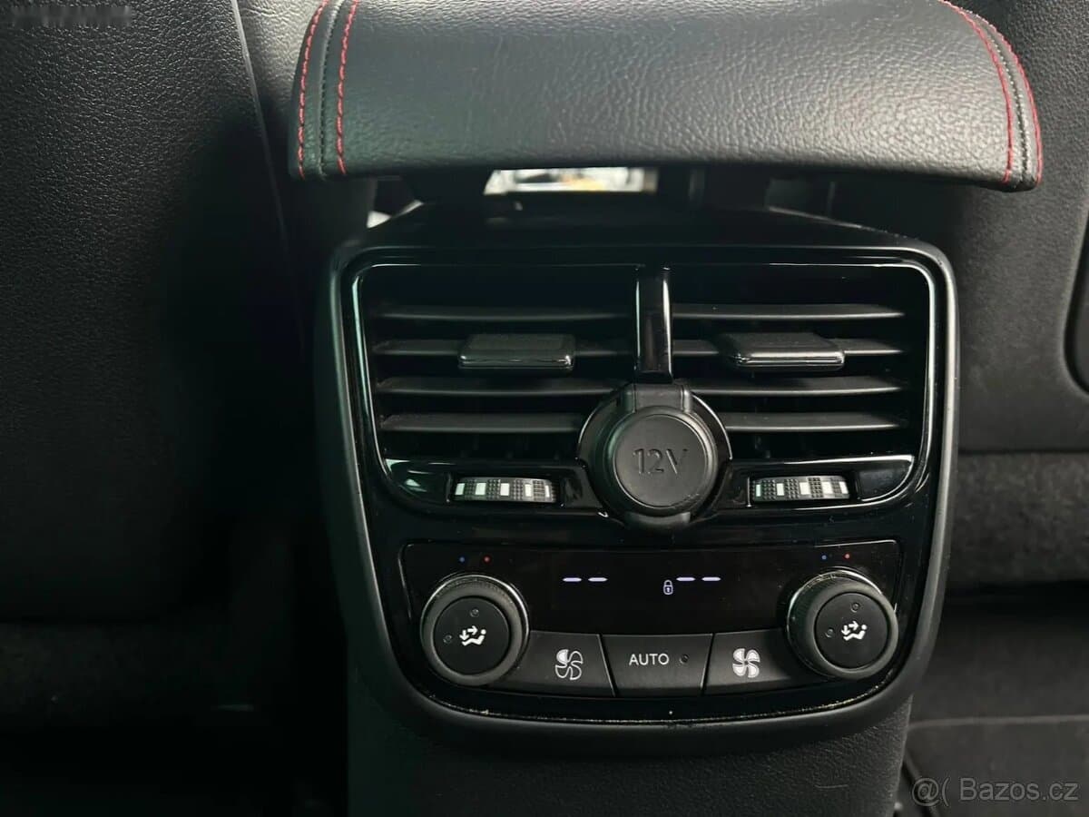 2015 Peugeot 508 - 15