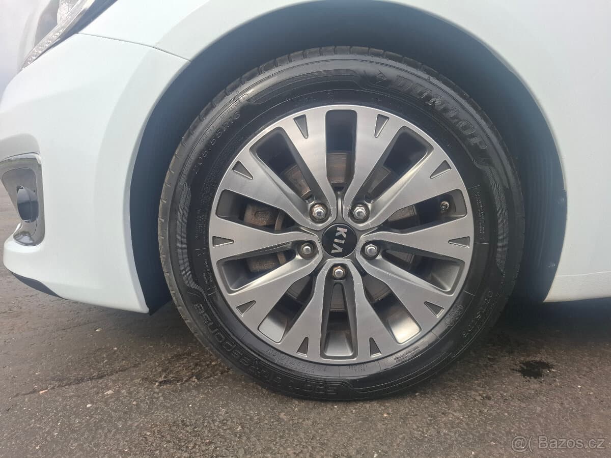 2015 Kia PROCEED - 15
