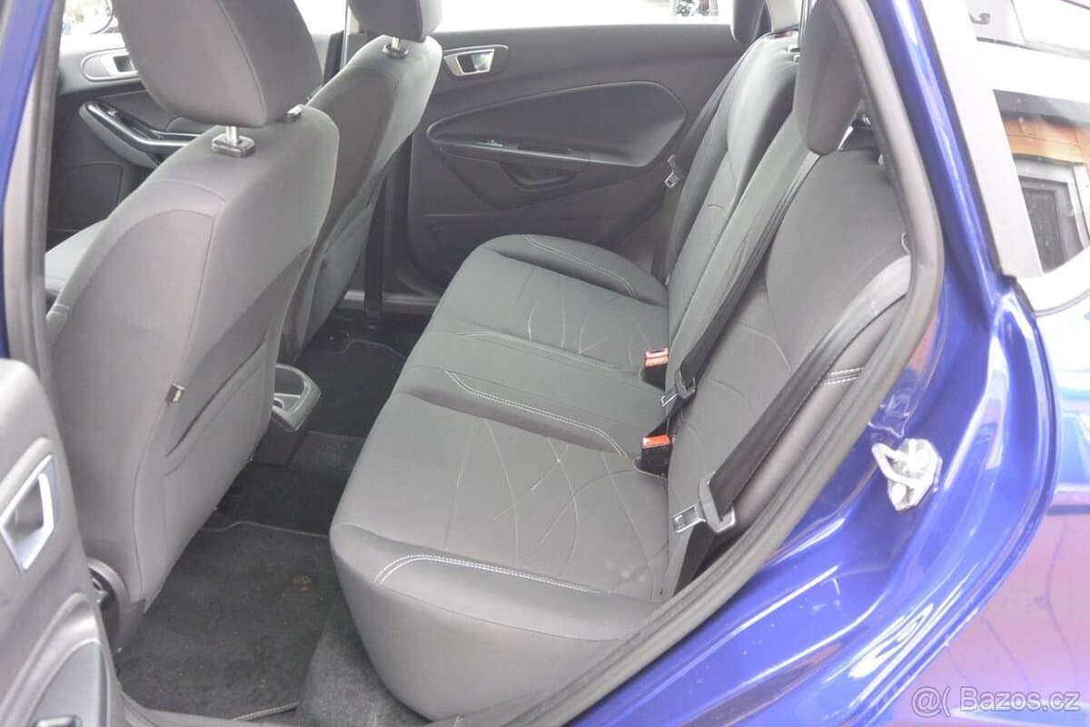 2015 Ford FIESTA - 15