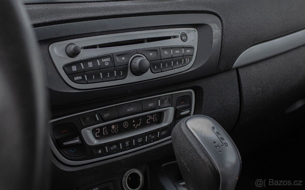 2011 Renault SCENIC - 15