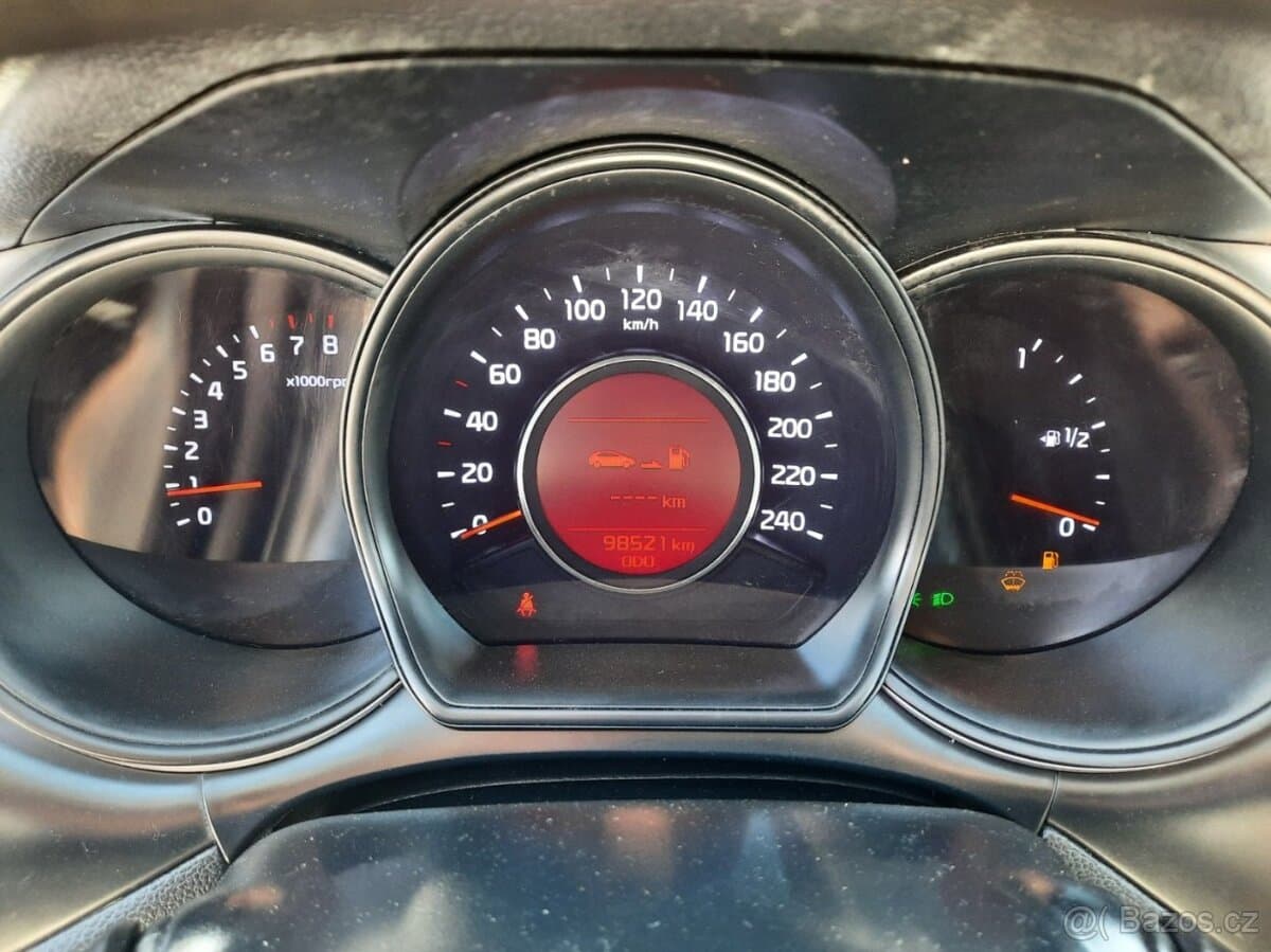 2013 Kia CEE'D - 15