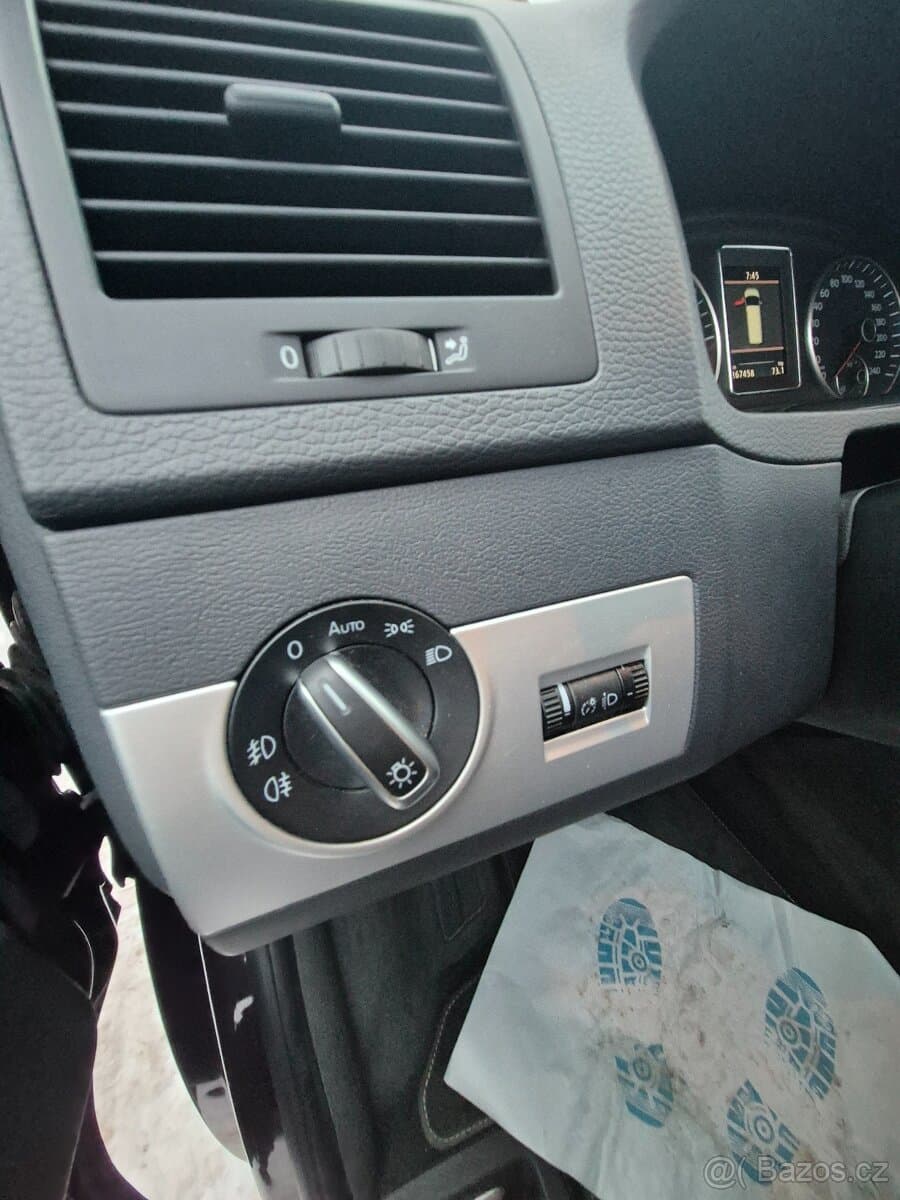 2014 Volkswagen MULTIVAN - 15
