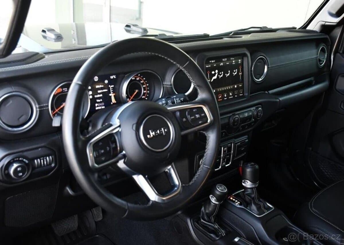 2019 Jeep WRANGLER - 15