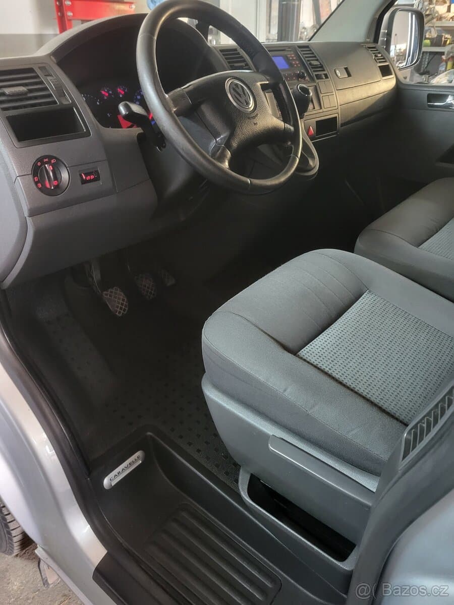 Volkswagen CARAVELLE - 15