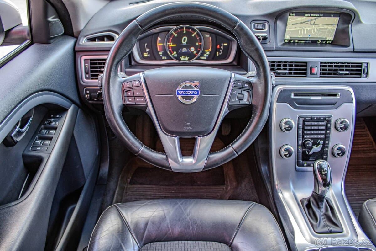 2016 Volvo V70 - 15