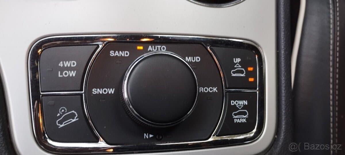 2014 Jeep CHEROKEE - 15
