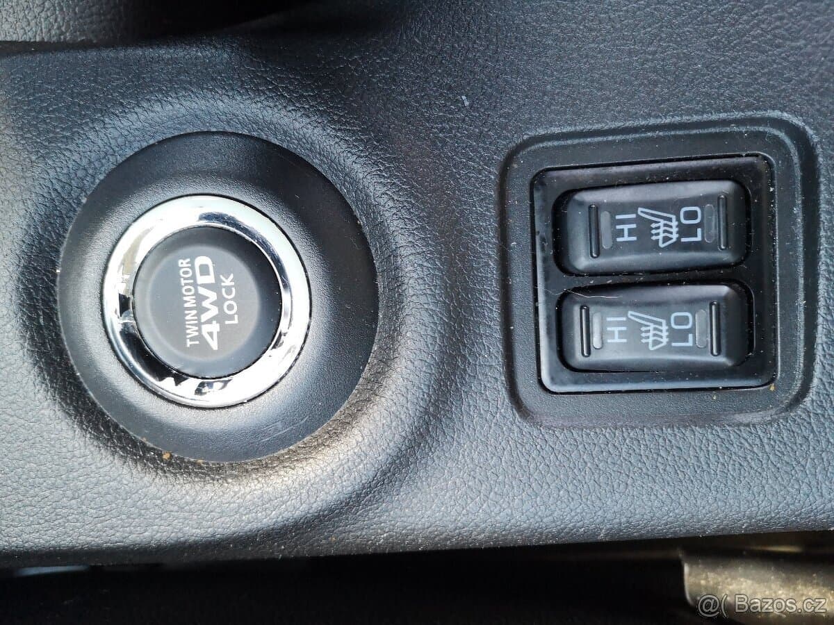 2014 Mitsubishi OUTLANDER - 15