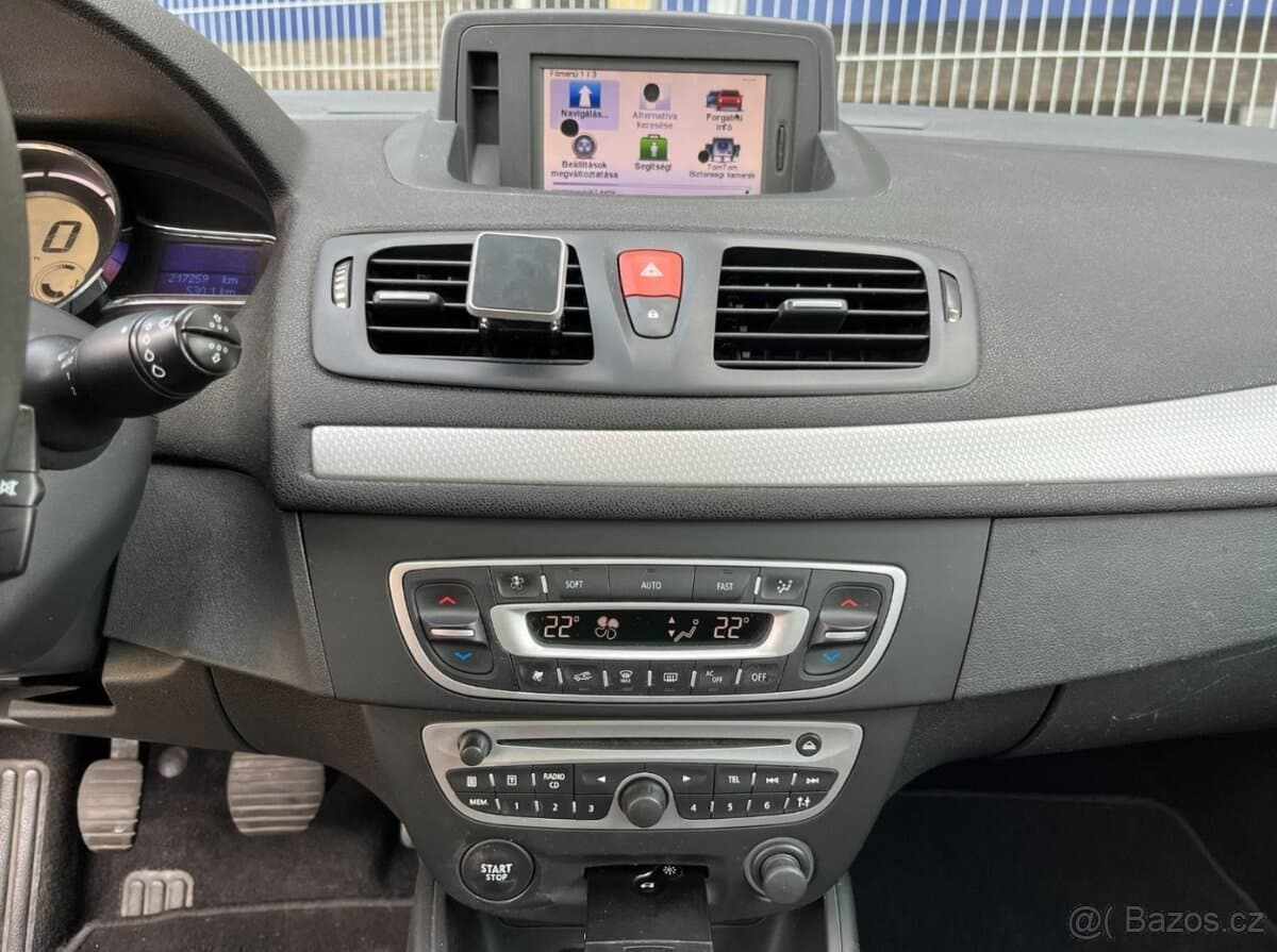 2010 Renault MEGANE - 15
