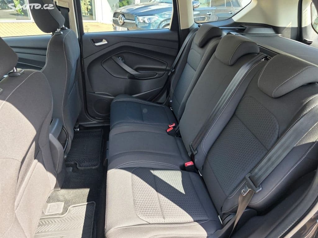 2019 Ford KUGA - 15