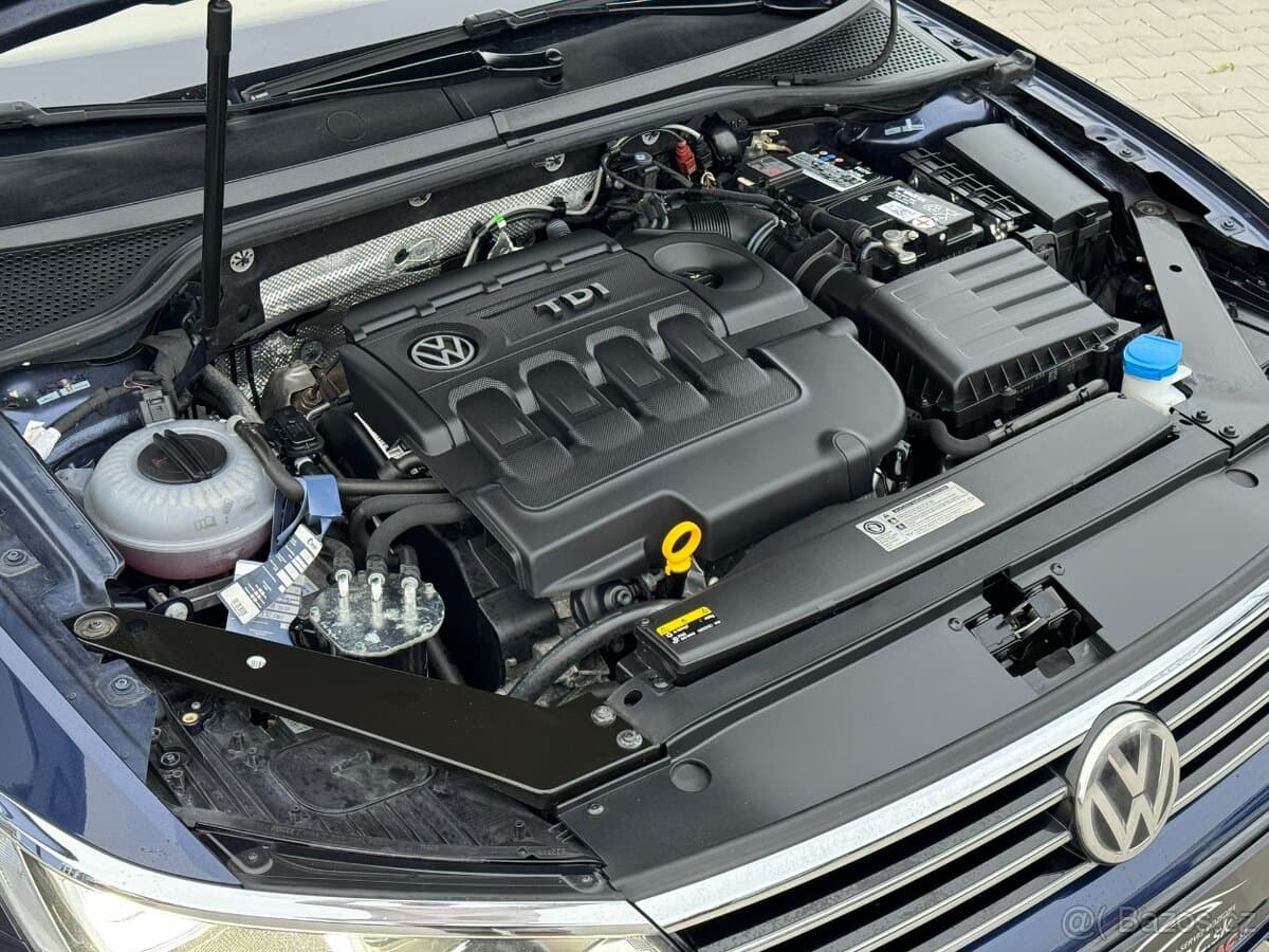2016 Volkswagen PASSAT - 15