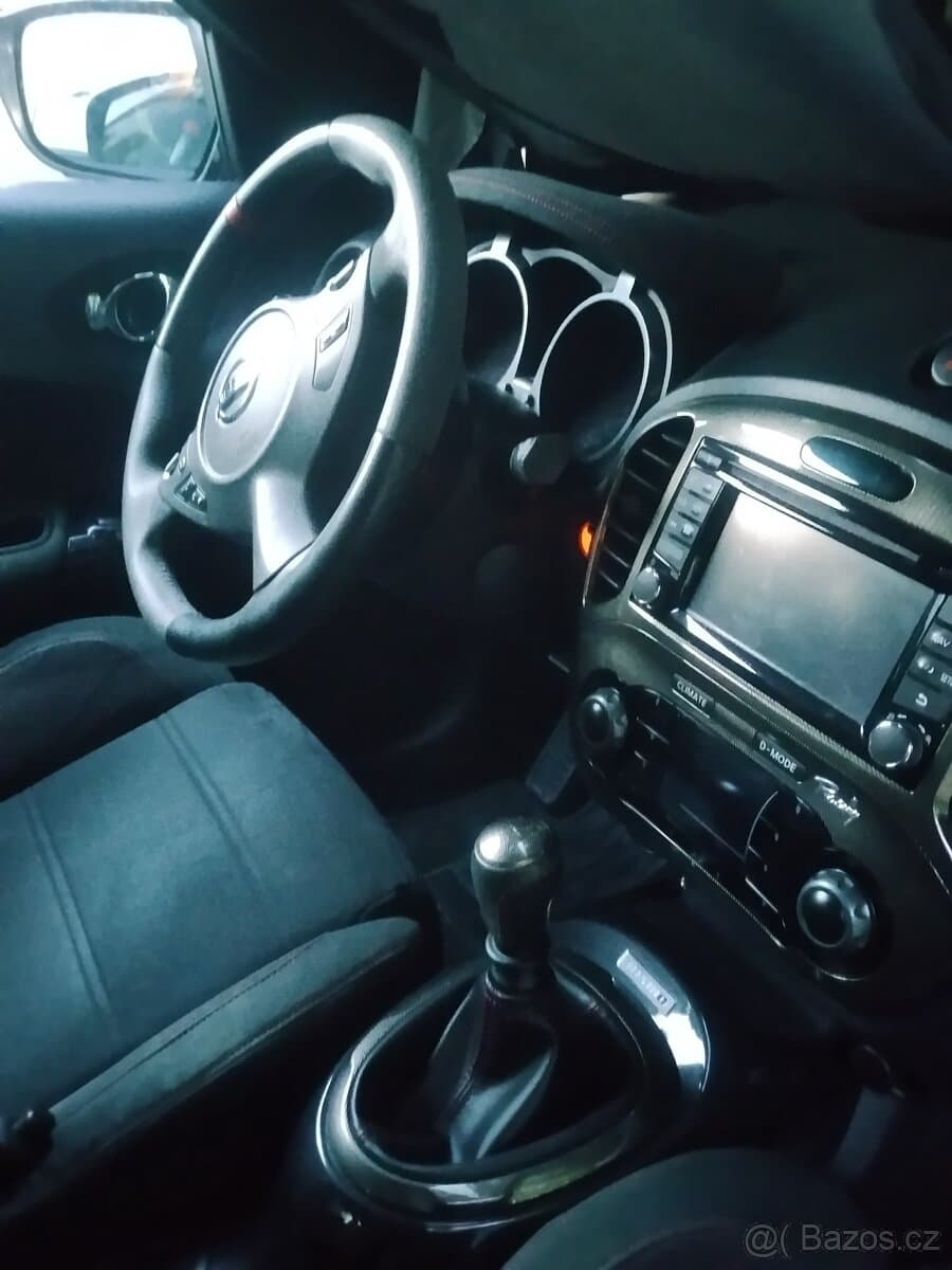Nissan JUKE - 15