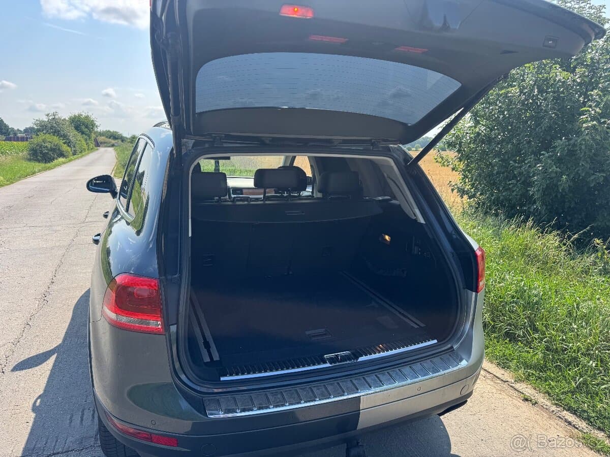 2010 Volkswagen TOUAREG - 15
