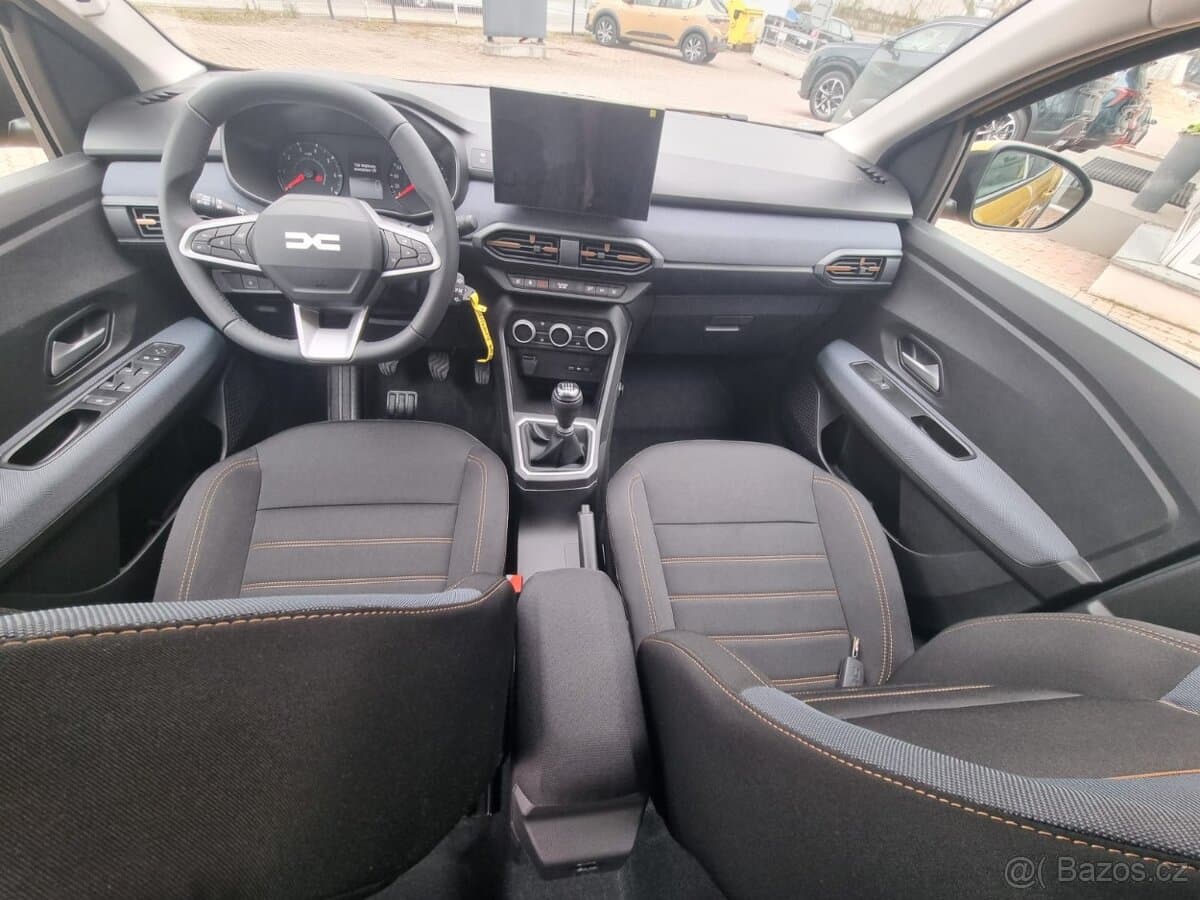 Dacia SANDERO - 15