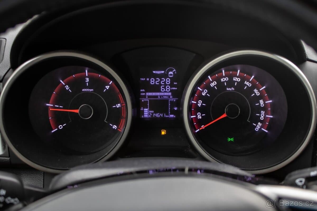 2018 SsangYong XLV - 15