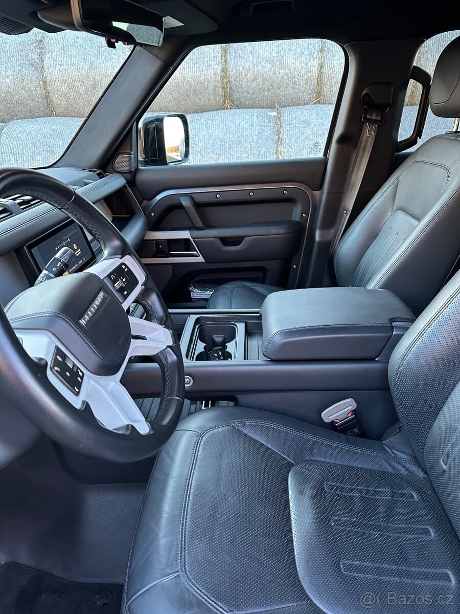 2021 Land Rover DEFENDER - 15