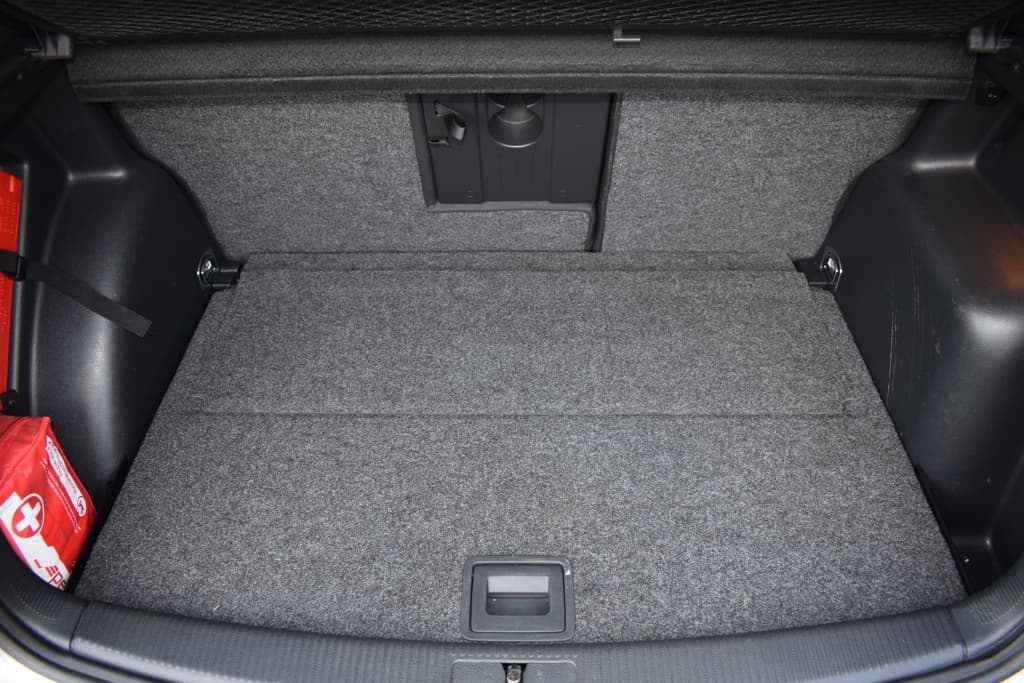 2010 Volkswagen GOLF - 15