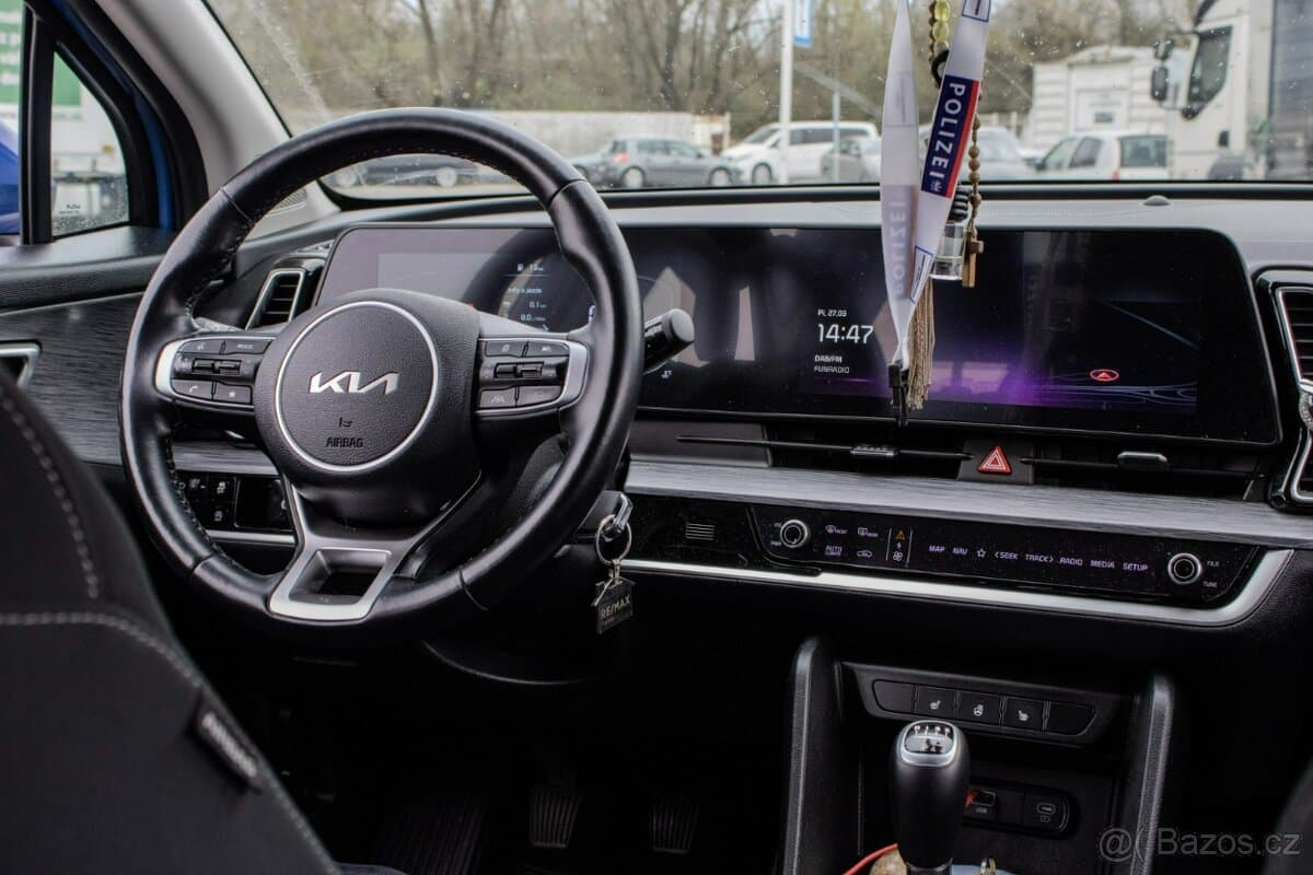 2022 Kia SPORTAGE - 15