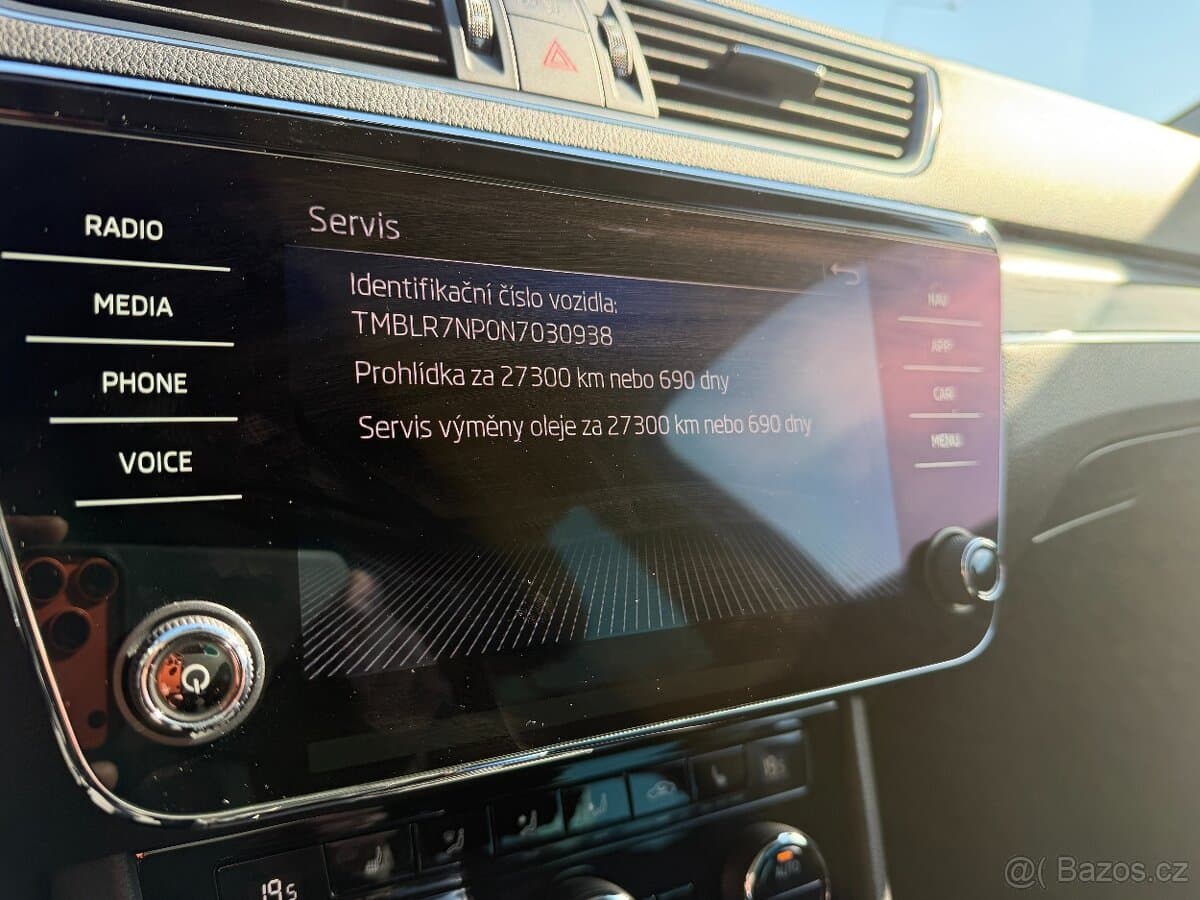 2022 Škoda SUPERB - 15