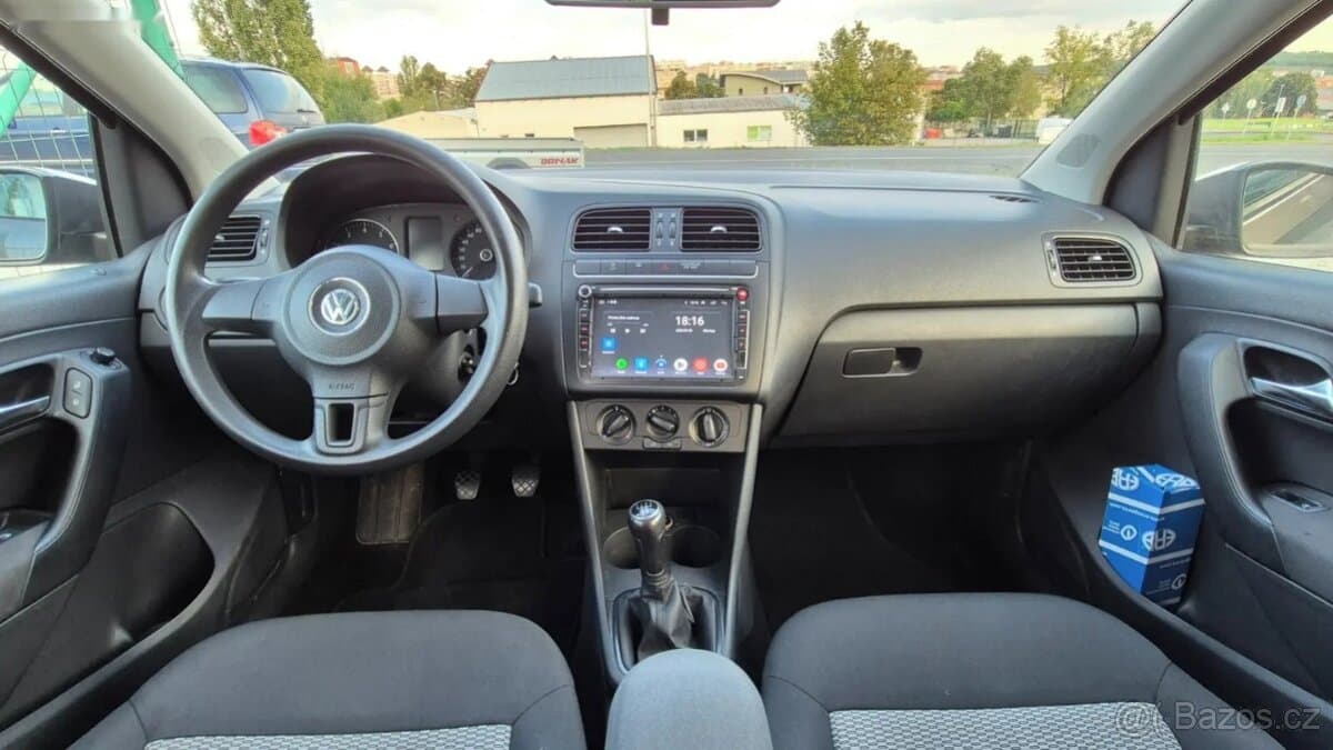 2012 Volkswagen POLO - 15