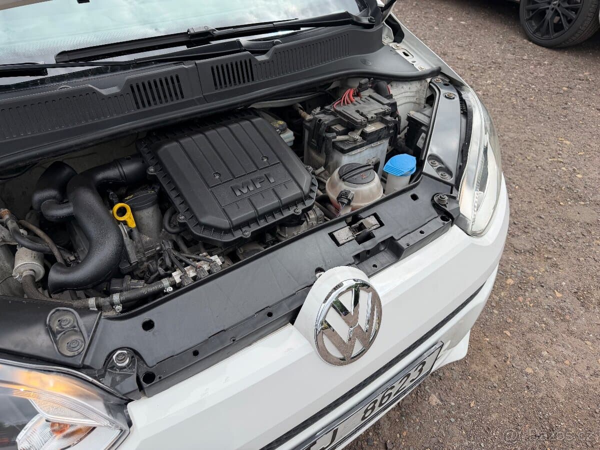2014 Volkswagen UP! - 15
