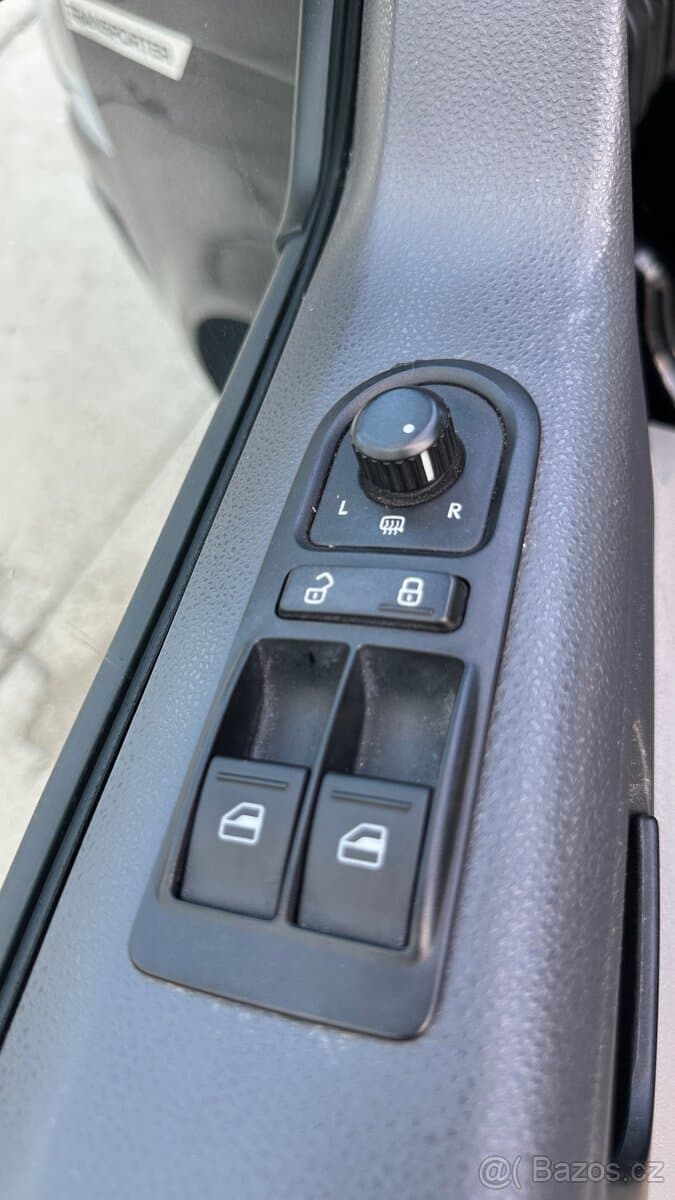 2011 Volkswagen TRANSPORTER - 15