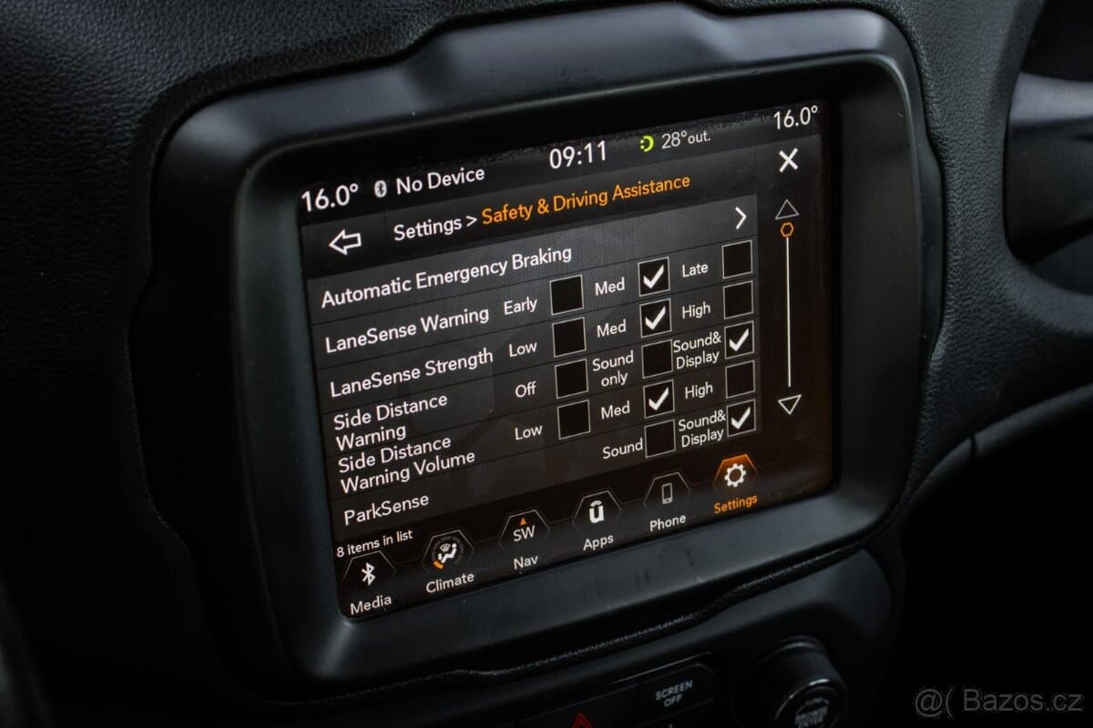 2018 Jeep RENEGADE - 15