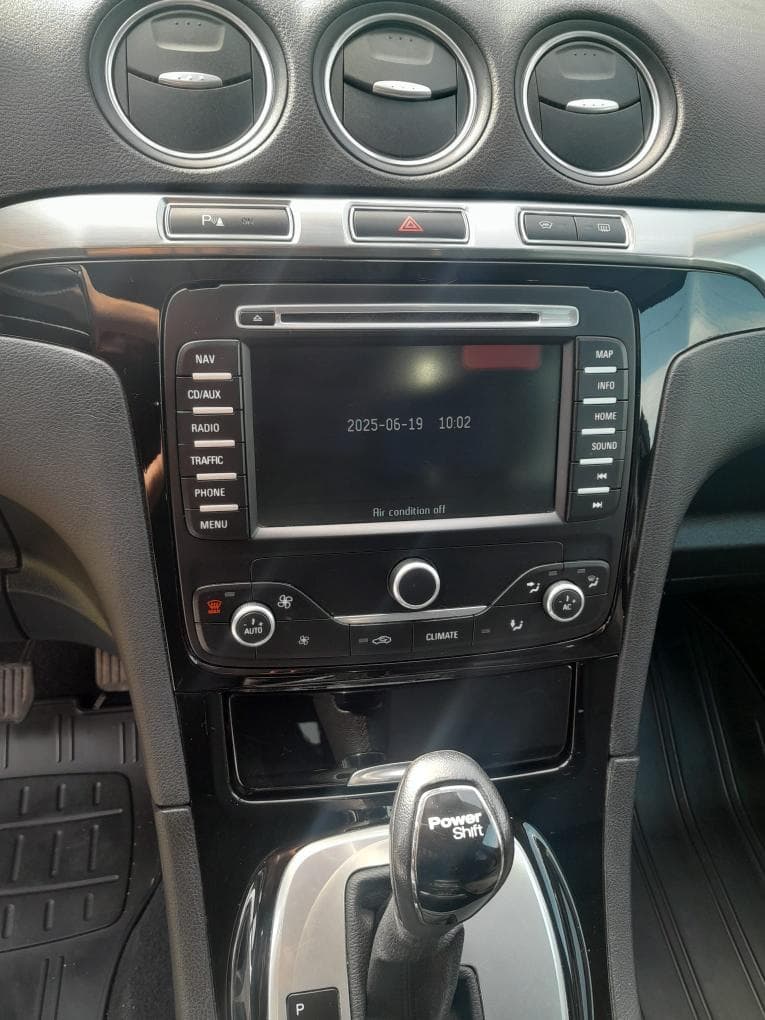 2011 Ford S-MAX - 15