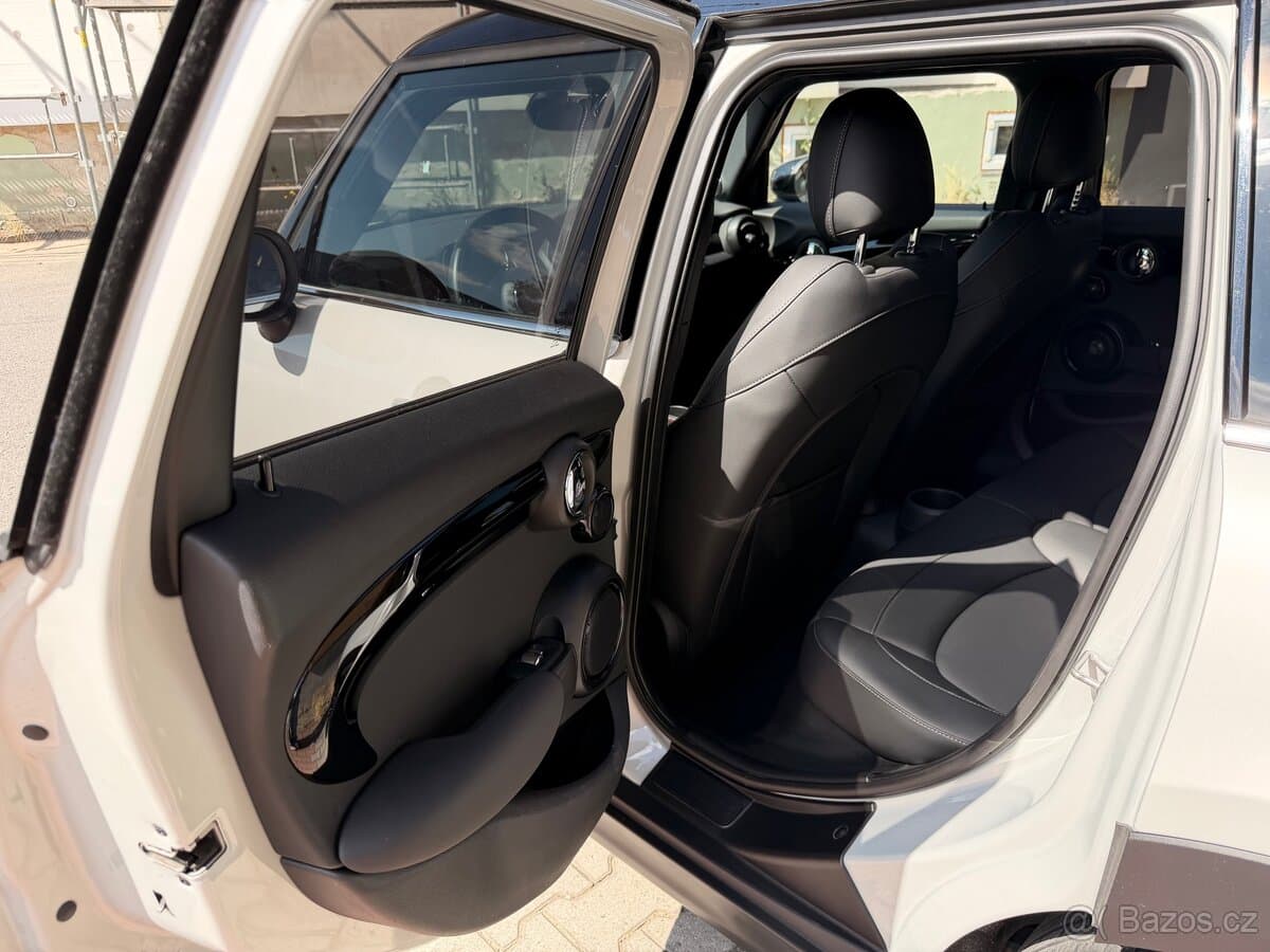 2020 Mini COOPER S - 15
