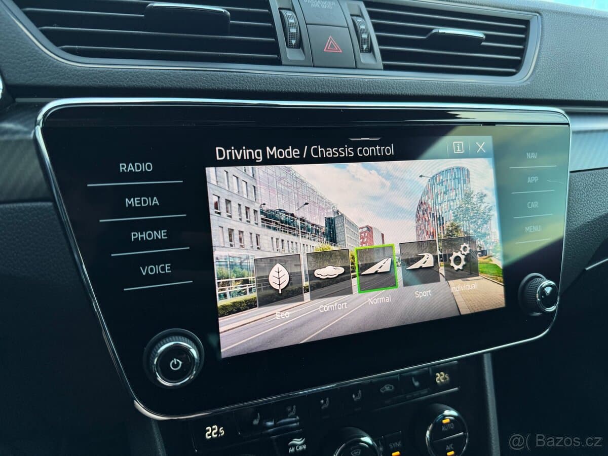 2022 Škoda SUPERB - 15