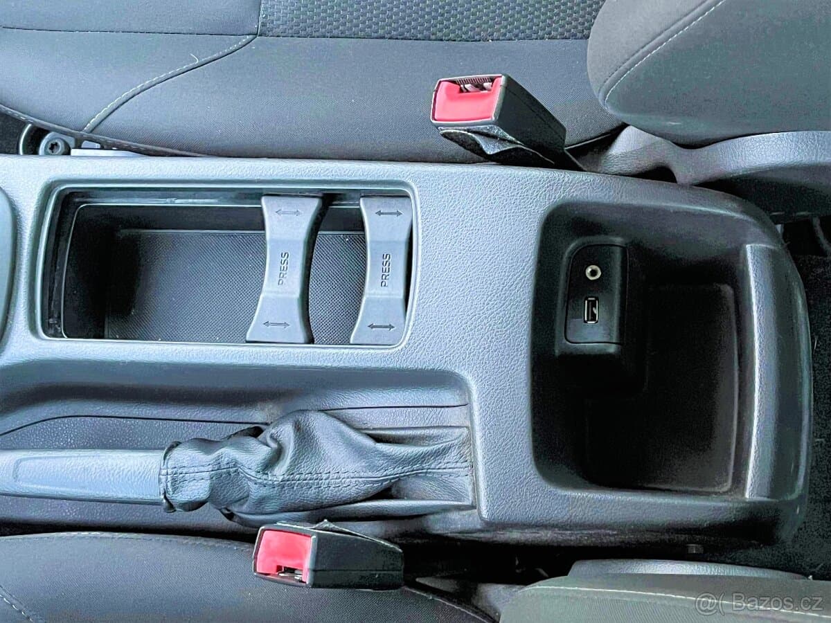 2015 Ford FOCUS - 15