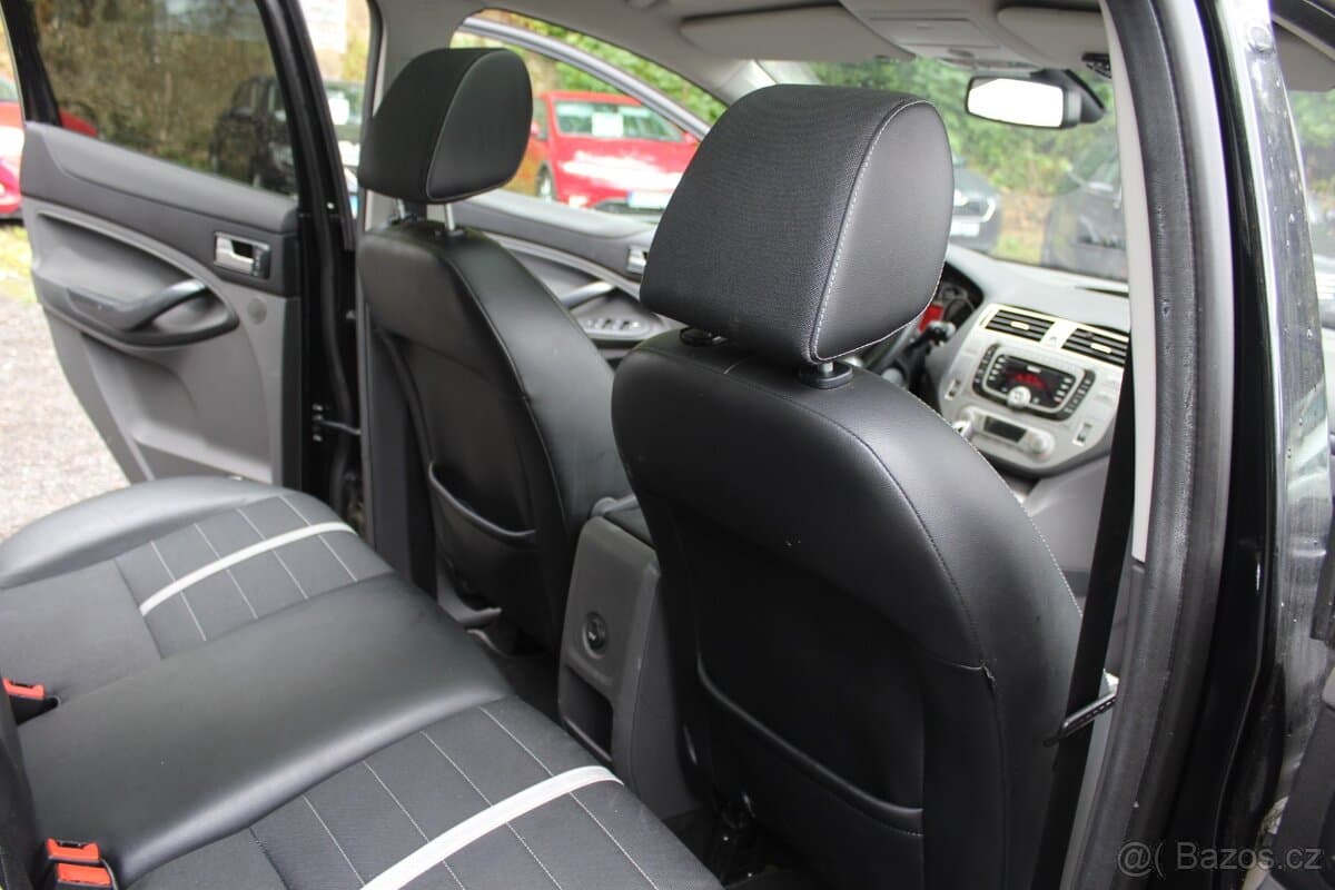 2011 Ford KUGA - 15