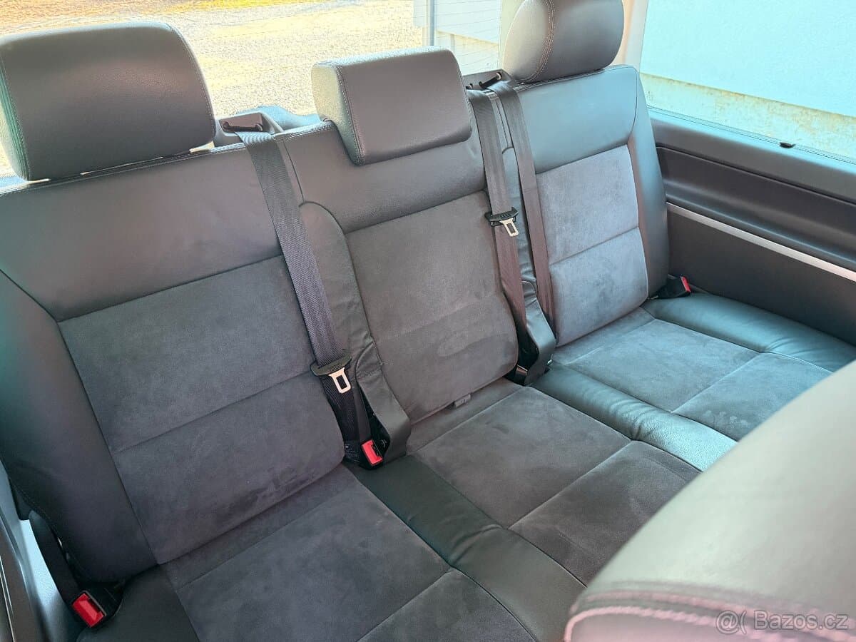 2012 Volkswagen MULTIVAN - 15