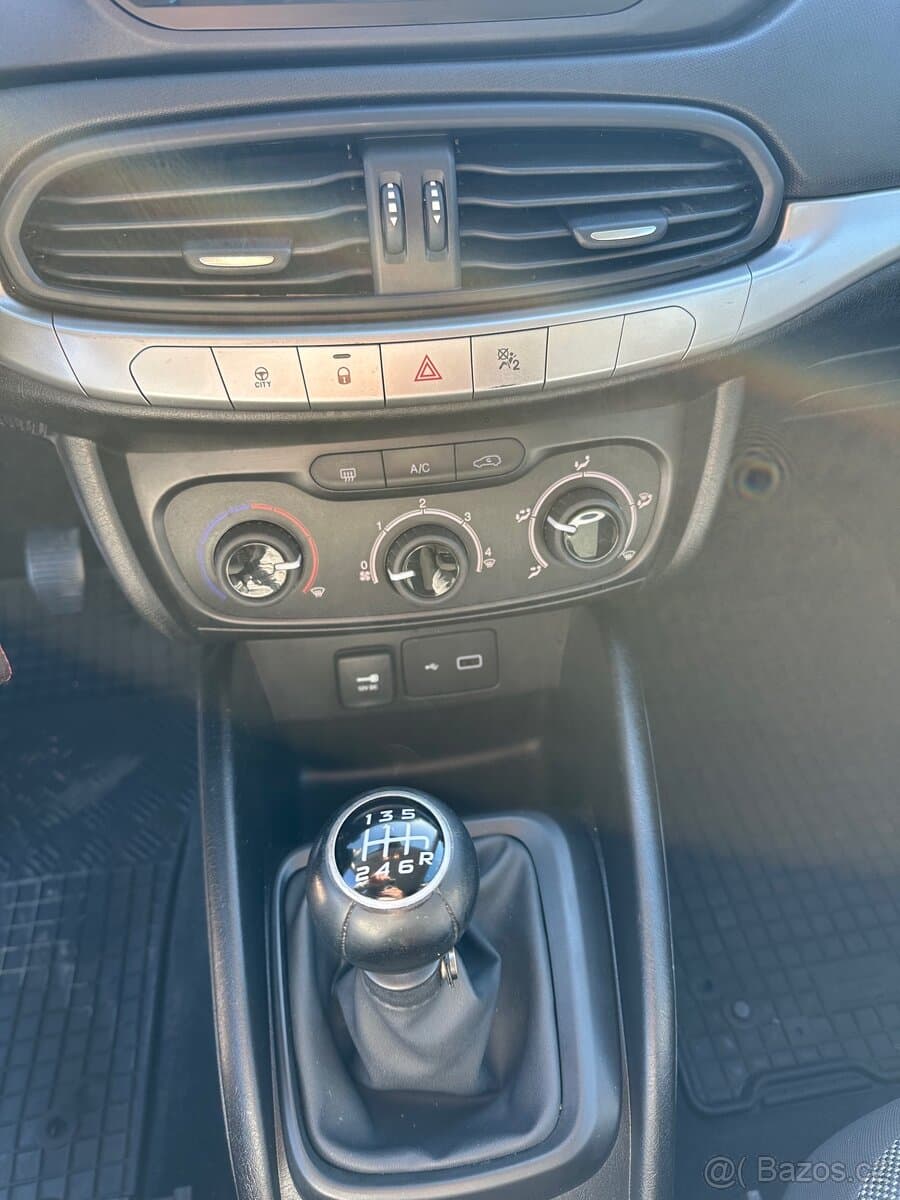 2019 Fiat TIPO - 15