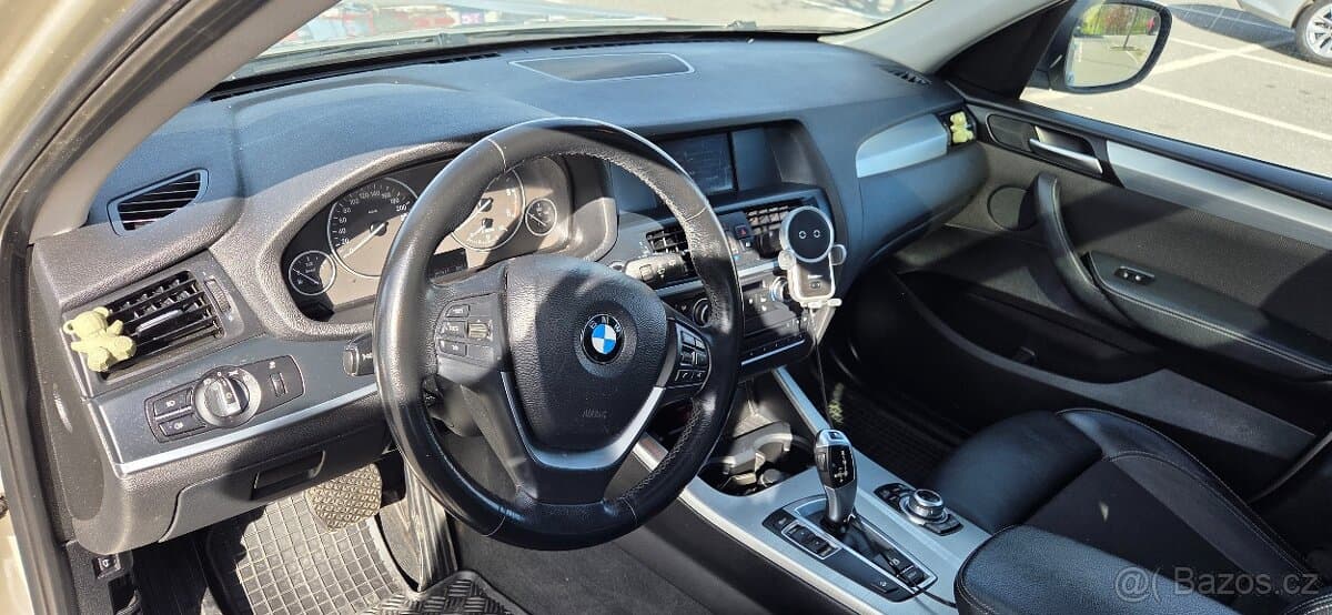 2011 BMW X3 - 15