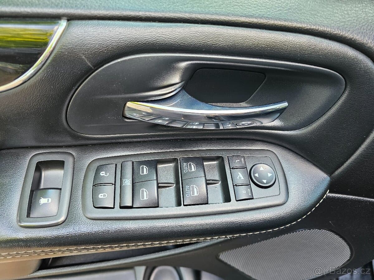 2014 Lancia VOYAGER - 15