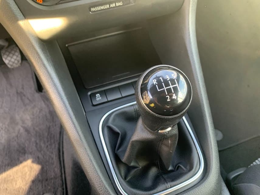 Volkswagen GOLF - 16