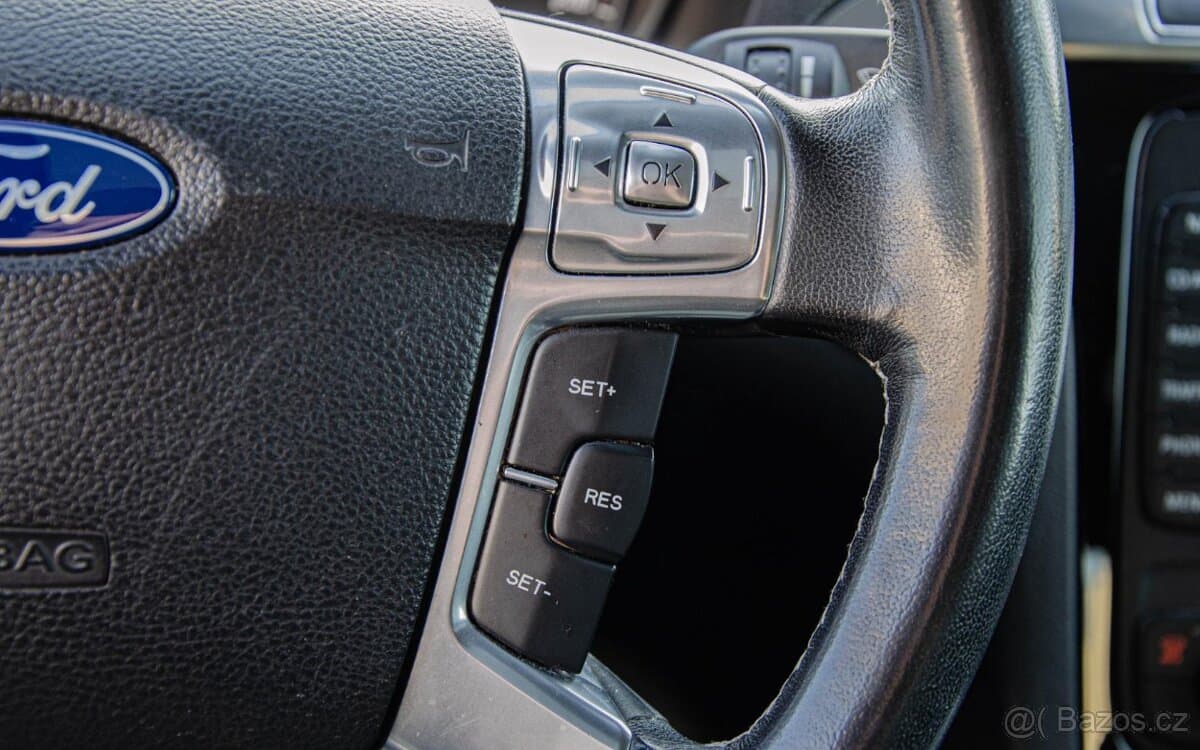 2012 Ford GALAXY - 16