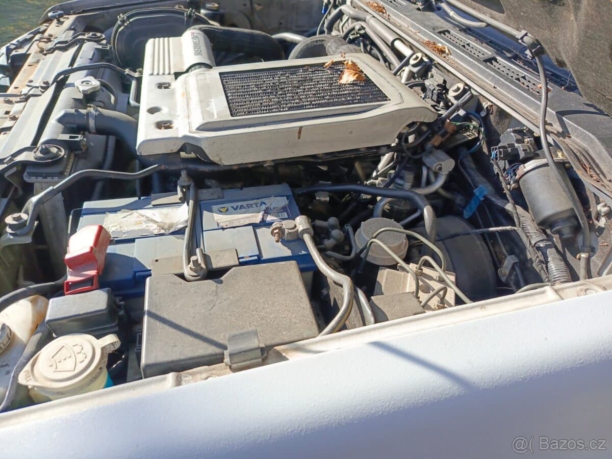 Mitsubishi PAJERO - 16