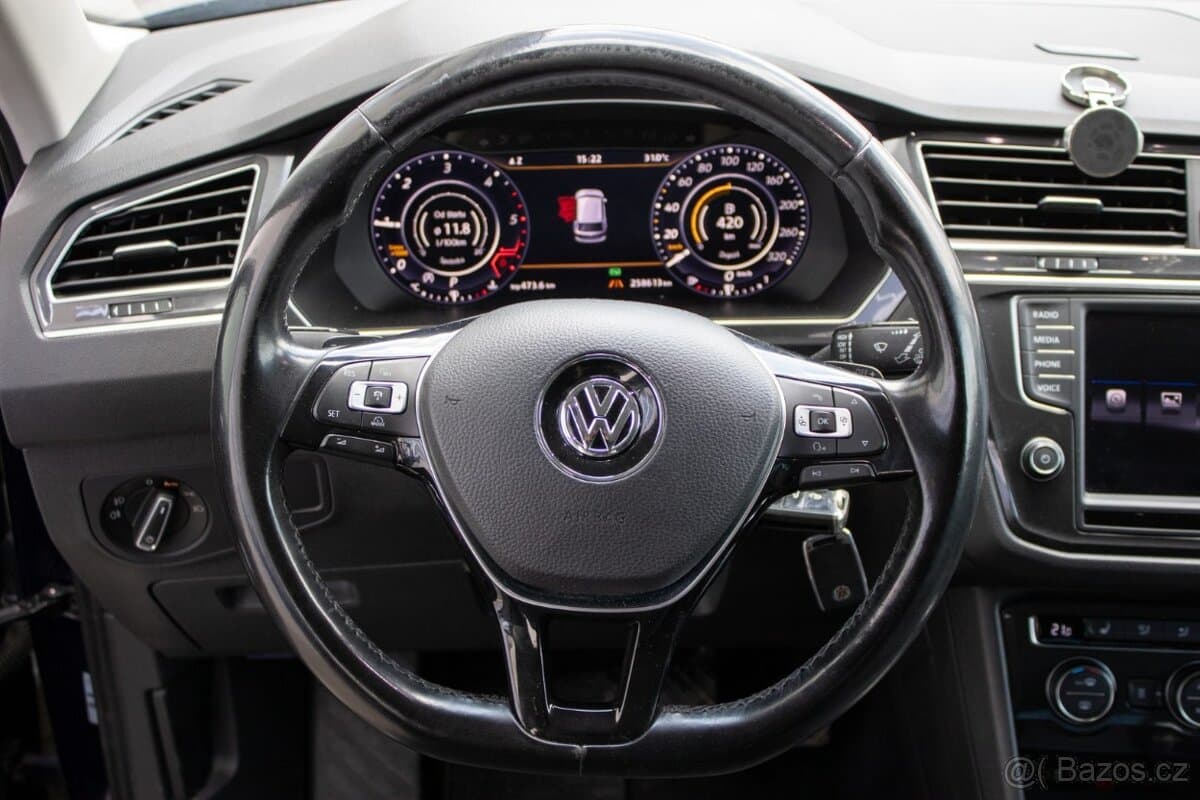 2017 Volkswagen TIGUAN - 16