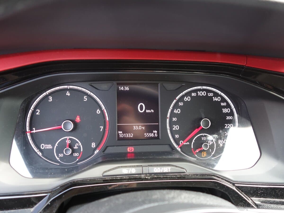 2018 Volkswagen POLO - 16