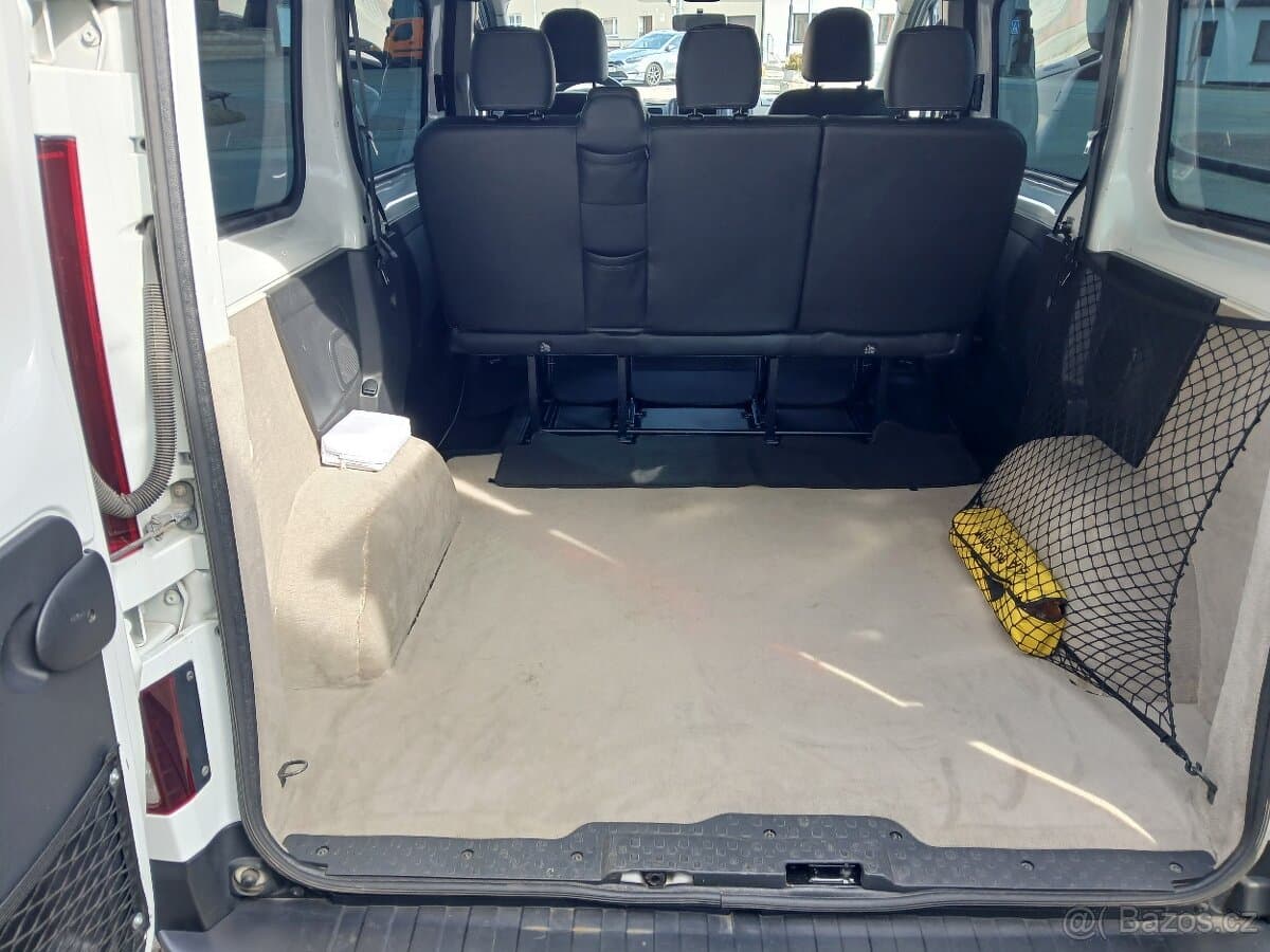 2016 Renault TRAFIC - 16
