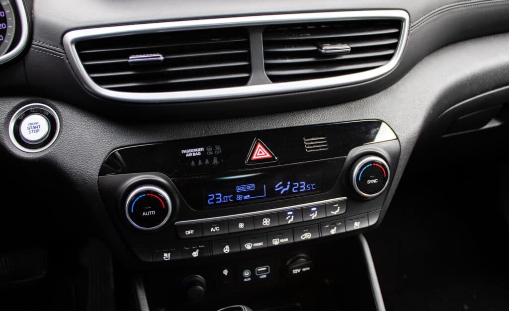 2019 Hyundai TUCSON - 16