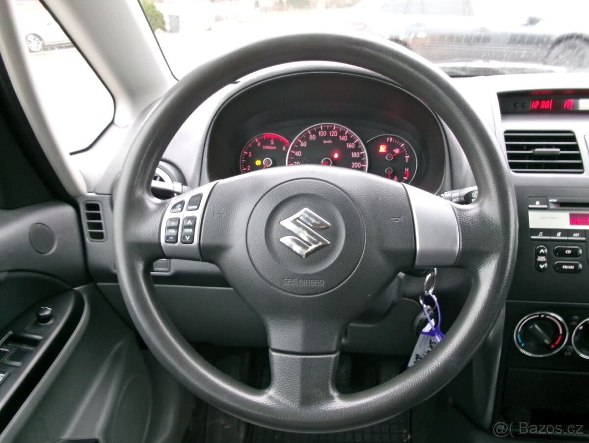2009 Suzuki SX4 - 16