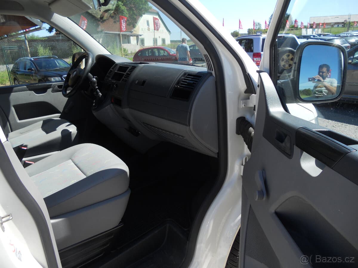 2009 Volkswagen TRANSPORTER - 16