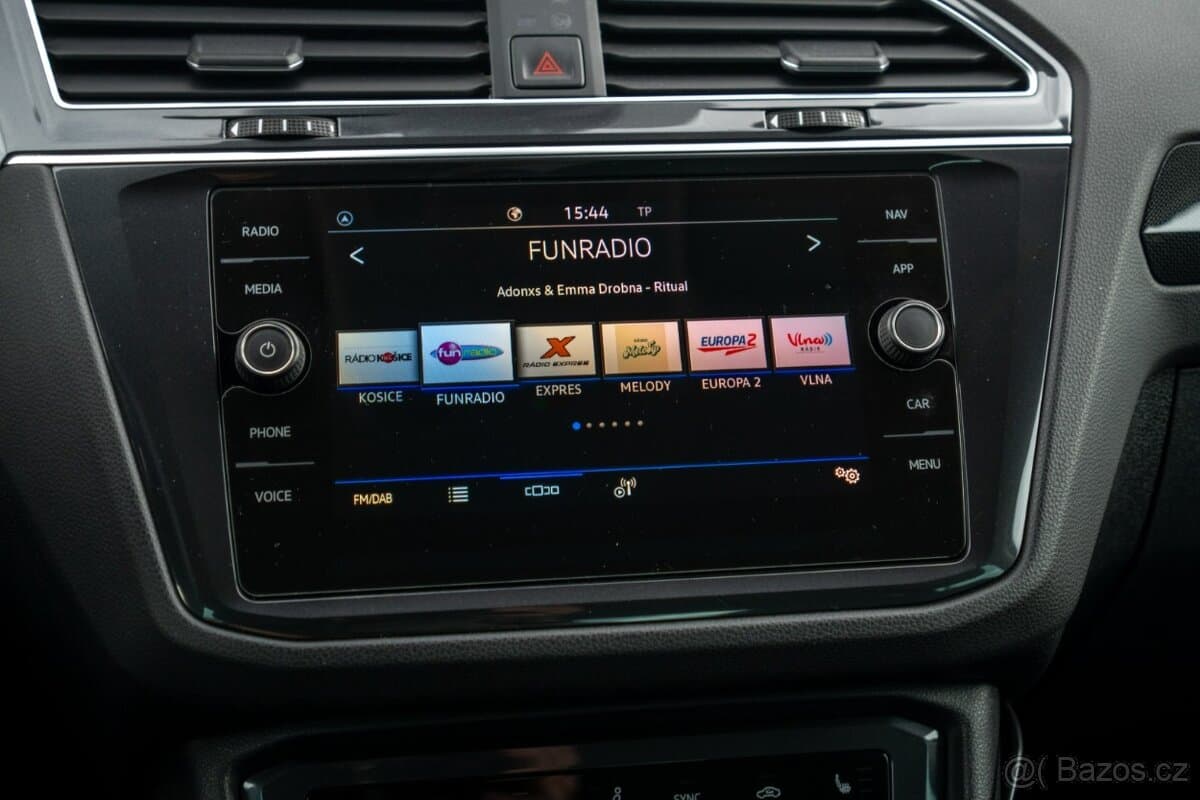 2022 Volkswagen TIGUAN - 16