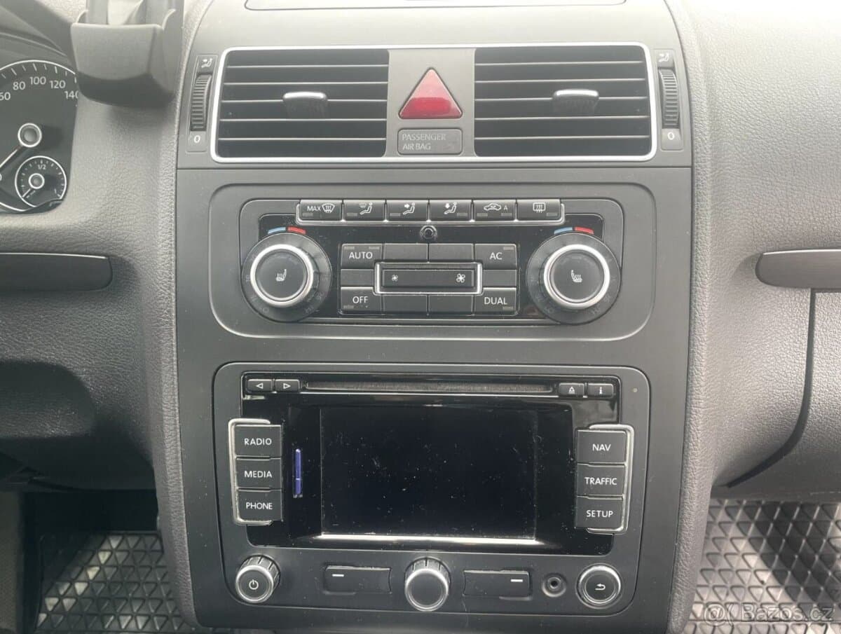 2010 Volkswagen TOURAN - 16