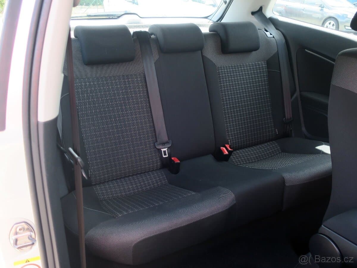 2014 Volkswagen POLO - 16